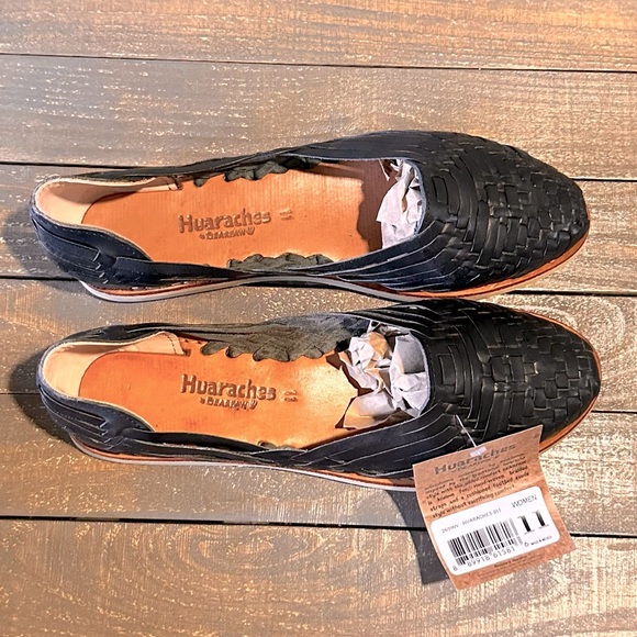 Bearpaw Silvia Women’s Leather Huarache Sandals - Picture 2 of 4